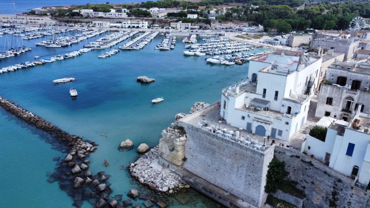 Graziosa Soluzione Indipendente Nel Cuore Del Centro Storico Otrante Extérieur photo